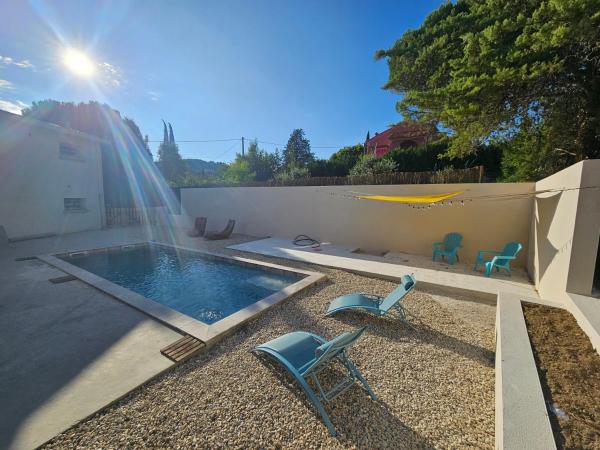 Villa Lumineuse, Rezervovat  Hotely v Nyons s bazénem, Bazén