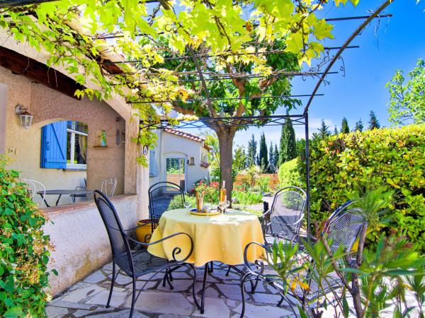 Holiday Home Villa Datcha by Interhome, Rezervovat  Gorges du Verdon hotely s bazénem, Bazén