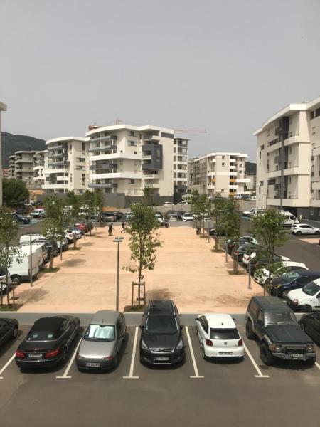 Ajaccio j1, Rezervovat  Korsika hotely s parkováním, Parkování