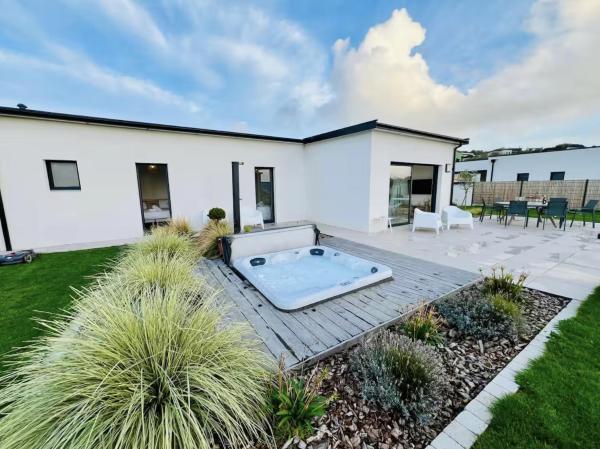 Villa 6 people, Spa and Sea View, Rezervovat   
