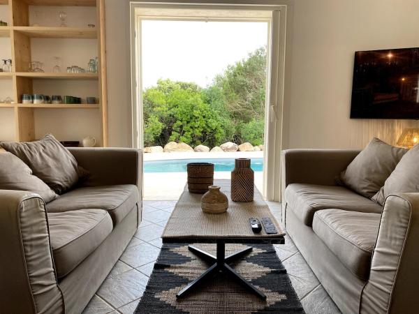 Villa Porto Vecchio, calme avec piscine, Rezervovat  Korsika hotely s bazénem, Bazén