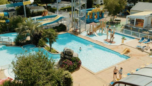 Camping de La Piscine, Rezervovat  Fouesnant 