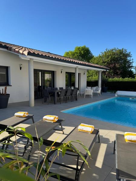Villa haut de gamme Montauban, Rezervovat  Hotely v Tarn-et-Garonne s bazénem, Bazén