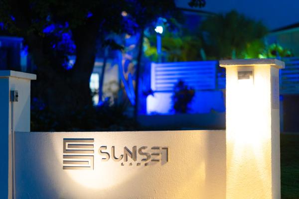 Sunset Lane Apartment Hotel, Rezervovat Apartmán Saint James hotely s bazénem, Bazén