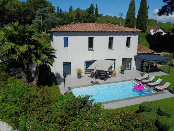 Villa Les Jasmins - Le Cannet-Vallauris - Modern with AC, ideal for fun and work, Rezervovat  Vallauris Alpes-Maritimes
