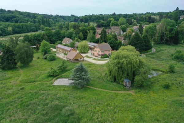 Domaine de la Vallée de La Millière, Rezervovat  Les Mesnuls 