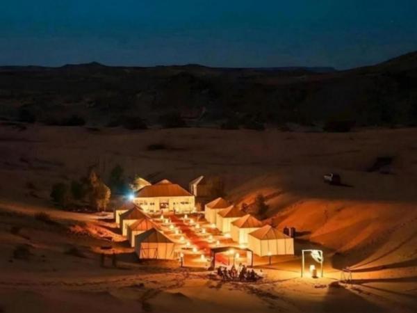 discover luxury camp, Rezervovat  Merzouga 