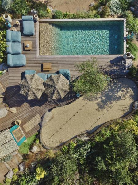 Bohemian Villa with Heated Pool near beach, Rezervovat  Korsika hotely s bazénem, Bazén