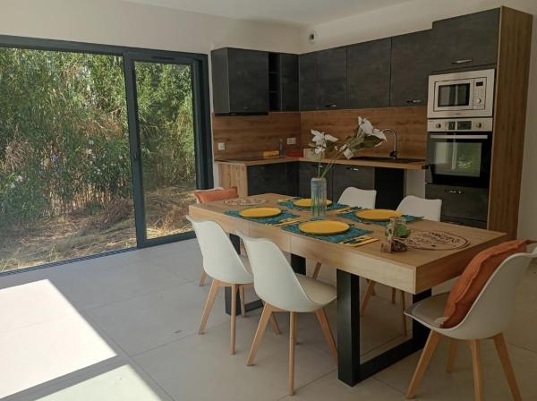 Charmante villa neuve au bord de la plage, Rezervovat  Saint-Raphaël Mimosa Road