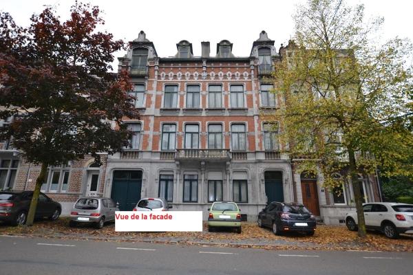 Duplex sympa Verviers, Rezervovat  Lutych hotely s parkováním, Parkování