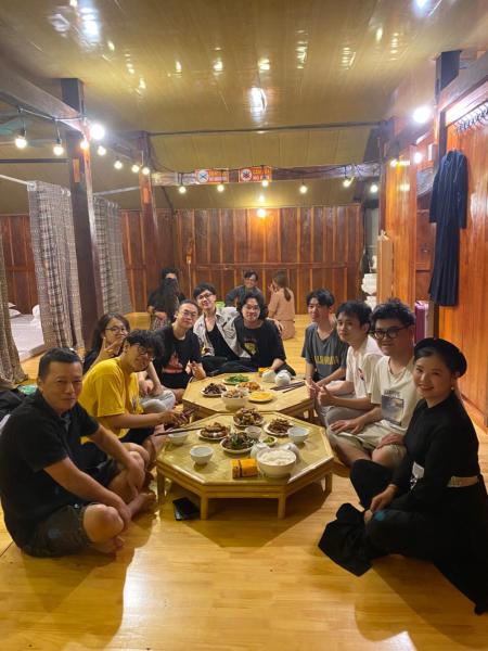 Tuệ Nhi Homestay Ngườm Ngao Bản Giốc, Rezervovat  Hotely v Cao Bang s parkováním, Parkování