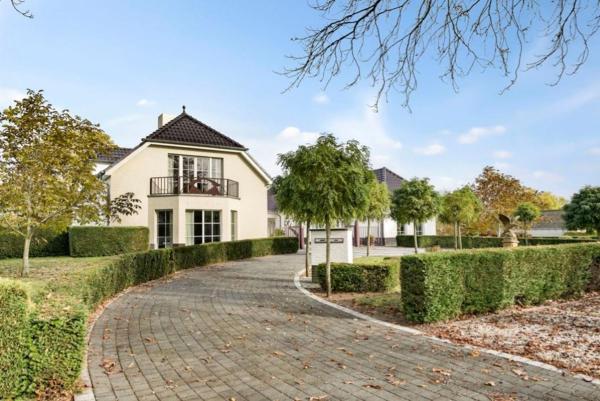 The White House, Rezervovat  Maria-Hoop Limburg