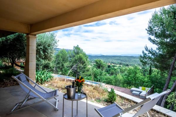Independent Panoramic Studio with Pool - Le Tholonet, Rezervovat  Hotely v Carros s bazénem, Bazén