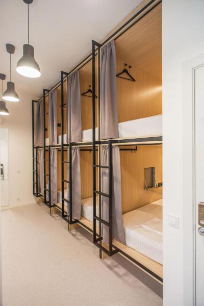 CAPSULE HOTEL & HOSTEL, Rezervovat Kapslový hotel Charkov Charkov