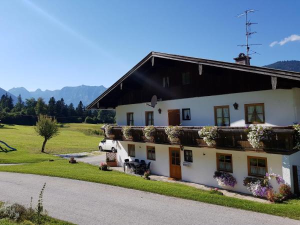 Ferienwohnungen Hammerstiel, Rezervovat  Hotely v Bavorsko s parkováním, Parkování