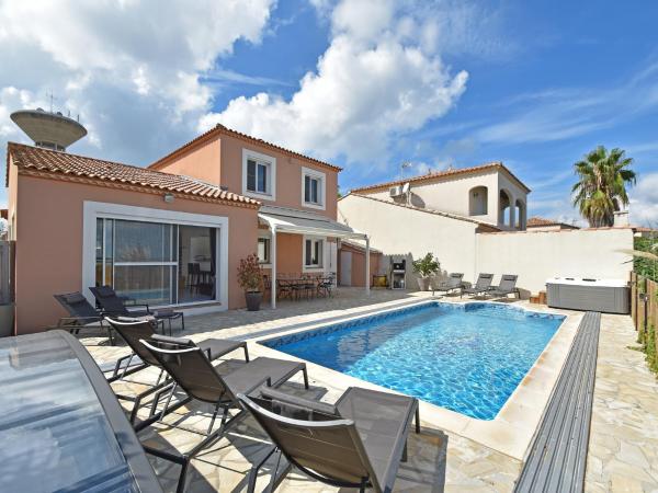 Villa in Le Grau du Roi near Flamingo Lagoon, Rezervovat  Le Grau-du-Roi Camargue