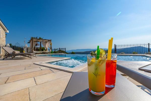 Vinodol Hilltop Estate, Rezervovat  Kvarner hotely s bazénem, Bazén