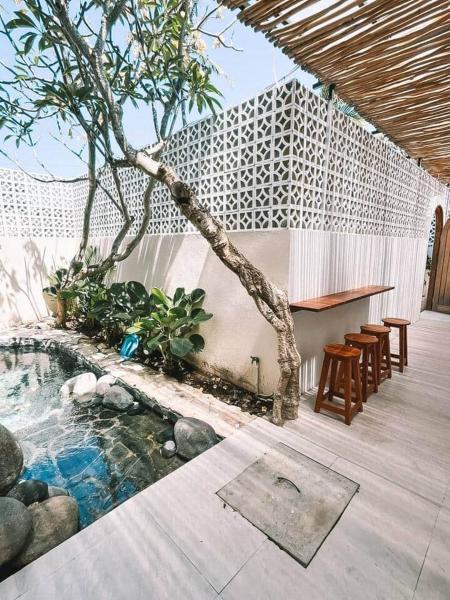 Chic 2BR Villa w/Rock Plunge Pool, Rezervovat  Bali hotely s bazénem, Bazén