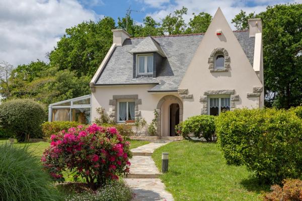 Chez Coco, Rezervovat   