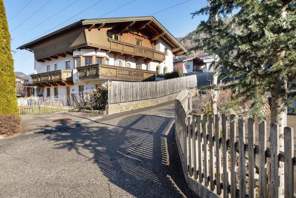 Haus Hart Im Zillertal, Rezervovat  Helfenstein Tirol