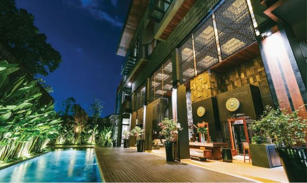 Moonstone - Luxury 5BR Villa Near Batu Belig Beach, Rezervovat  Canggu Badung
