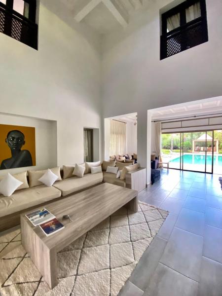 Luxueuse villa avec piscine et magnifique jardin, Rezervovat  Gzoula Marrakech-Tensift-Haouz