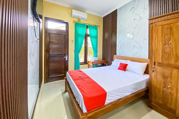 RedDoorz Syariah Permata Inn near Alun-Alun Cilacap, Rezervovat  Cilacap Central Java