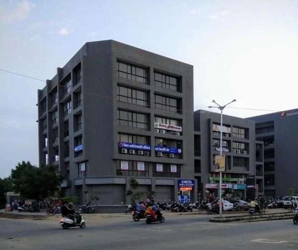 Hotel Hill Town, Rezervovat  Gujarat hotely s parkováním, Parkování