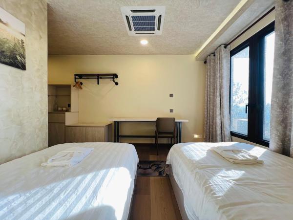 8 Tranquil Luxury Minimalist Rooms at Lunar Lodge - Eco Valley Retreat 豐之谷, Rezervovat  Tawau Sabah