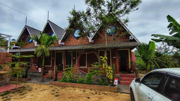 Wood stone villa coorg, Rezervovat  Madikeri 