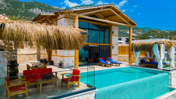 Rustic Villa Perfect for Couples in Kalkan, Rezervovat  Mediterranean Region Turkey hotely s parkováním, Parkování