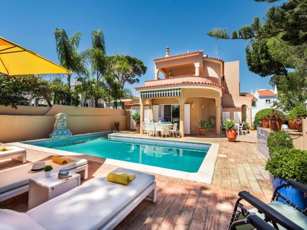 Villa Daniela Quarteira, Rezervovat  Hotely v Algarve s parkováním, Parkování