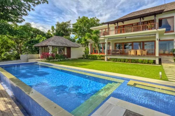 Gamila Spacious Nature 4 BR Private Pool Villa, Rezervovat  Hotely v Bali s bazénem, Bazén