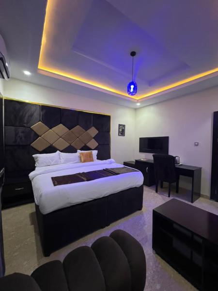 LEON\S HOTELS and SUITES OWERRI, Rezervovat  Owerri Nigérie