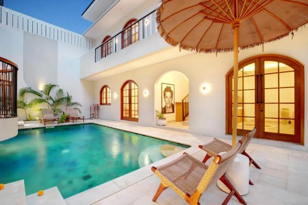 LuXXE 6bed Canggu Villa Vibes for Cool Jet Setters, Rezervovat  Bali hotely s bazénem, Bazén
