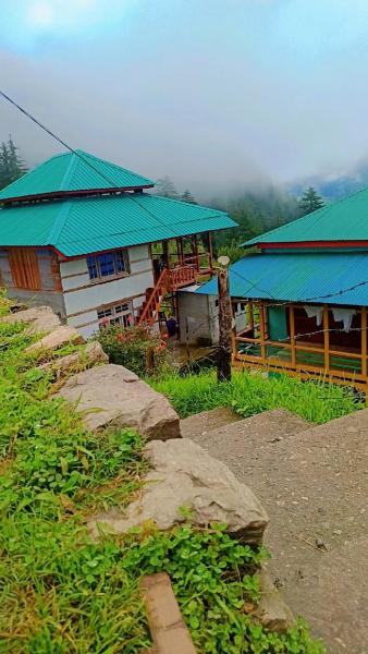 Mountain Melody Homestay & Cafe, Rezervovat  Sainj Himachal Pradesh
