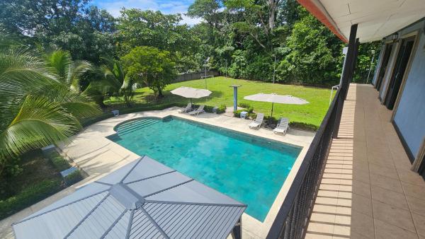 Casa Lapa Herradura con piscina grande privada, Rezervovat  Puntarenas hotely s bazénem, Bazén