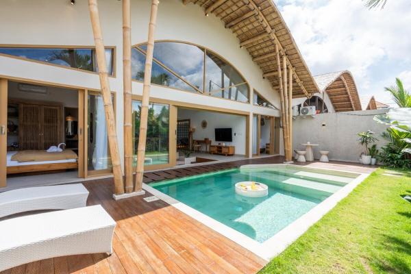 Louisa - 2BR Private Pool Villa in Kerobokan, Rezervovat  Bali hotely s bazénem, Bazén
