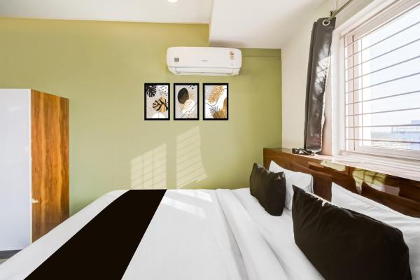 Hotel O by OYO Malani Inn, Rezervovat  Kukatpalli 