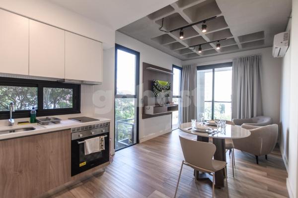 Cozy 1 BR apt in Villa Morra near Shop Mcal Lopez, Rezervovat  Hotely v Asunción s bazénem, Bazén