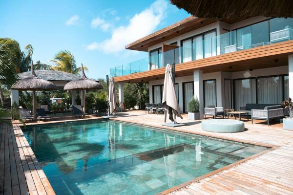 Villa Sun, Rezervovat  Calodyne hotely s bazénem, Bazén
