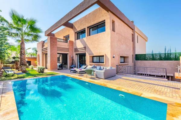 Luxury 4-ROM Villa with private Heated pool in Akenza ,free Airport transport service, Rezervovat  El Rhechat Marrakech-Tensift-Haouz