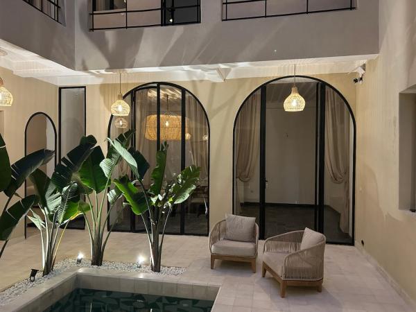 Riad A l'Ombre du Palais, Rezervovat  Marakéš Marrakech-Tensift-Haouz