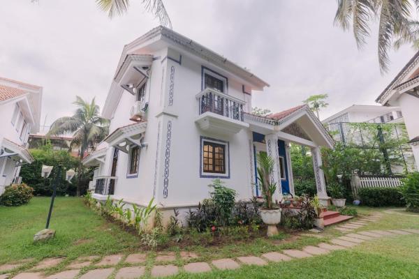 Arpora Lagoon Villa 3BR by Da Alohas /w Restaurant, Rezervovat  Goa hotely s parkováním, Parkování