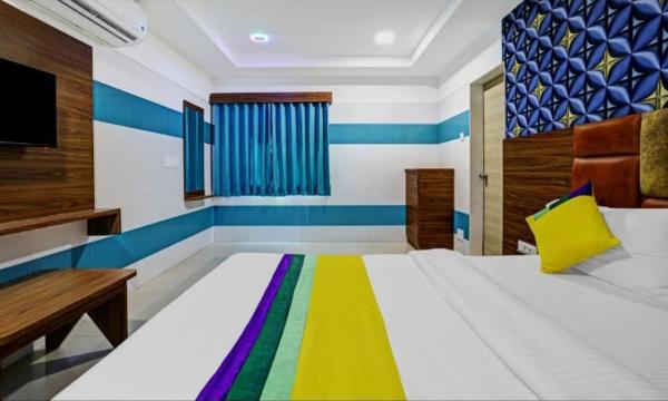 HOTEL RADHE, Rezervovat  Vadódara 