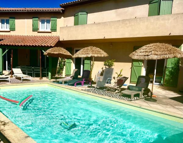 LES HAUTS DE BARROU Chambres d\Hotes, Rezervovat  Saint-Jean-de-Barrou 