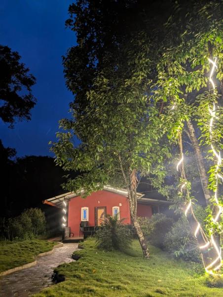 elite Homestay Sakleshpura, Rezervovat  Hotely v Bangalore s bazénem, Bazén