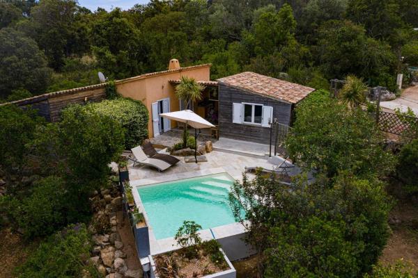 Le Cabanon by Pinarello Villa Services, Rezervovat  Korsika hotely s bazénem, Bazén
