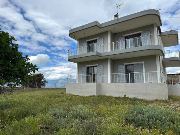 Villa Valentina, Rezervovat  Gjashtë Vlorë County