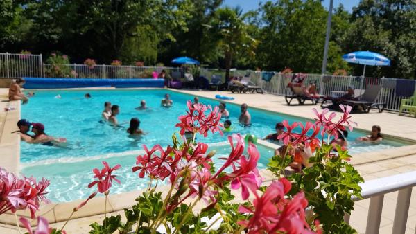 Camping LePigeonnier à Miers près du gouffre de Padirac, Rezervovat  Miers Lot
